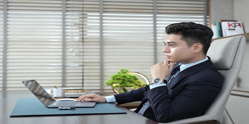 Tác Giả Vin777 - Người Tiên Phong Trong Làng Game Online 2 Phong cách làm việc năng nổ của người sáng lập nhà cái